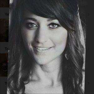 Meet your Posher, Julia